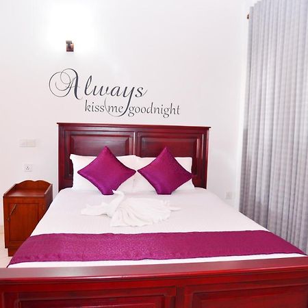Cinnamon Holiday Inn ฮิกคาดูวา ภายนอก รูปภาพ
